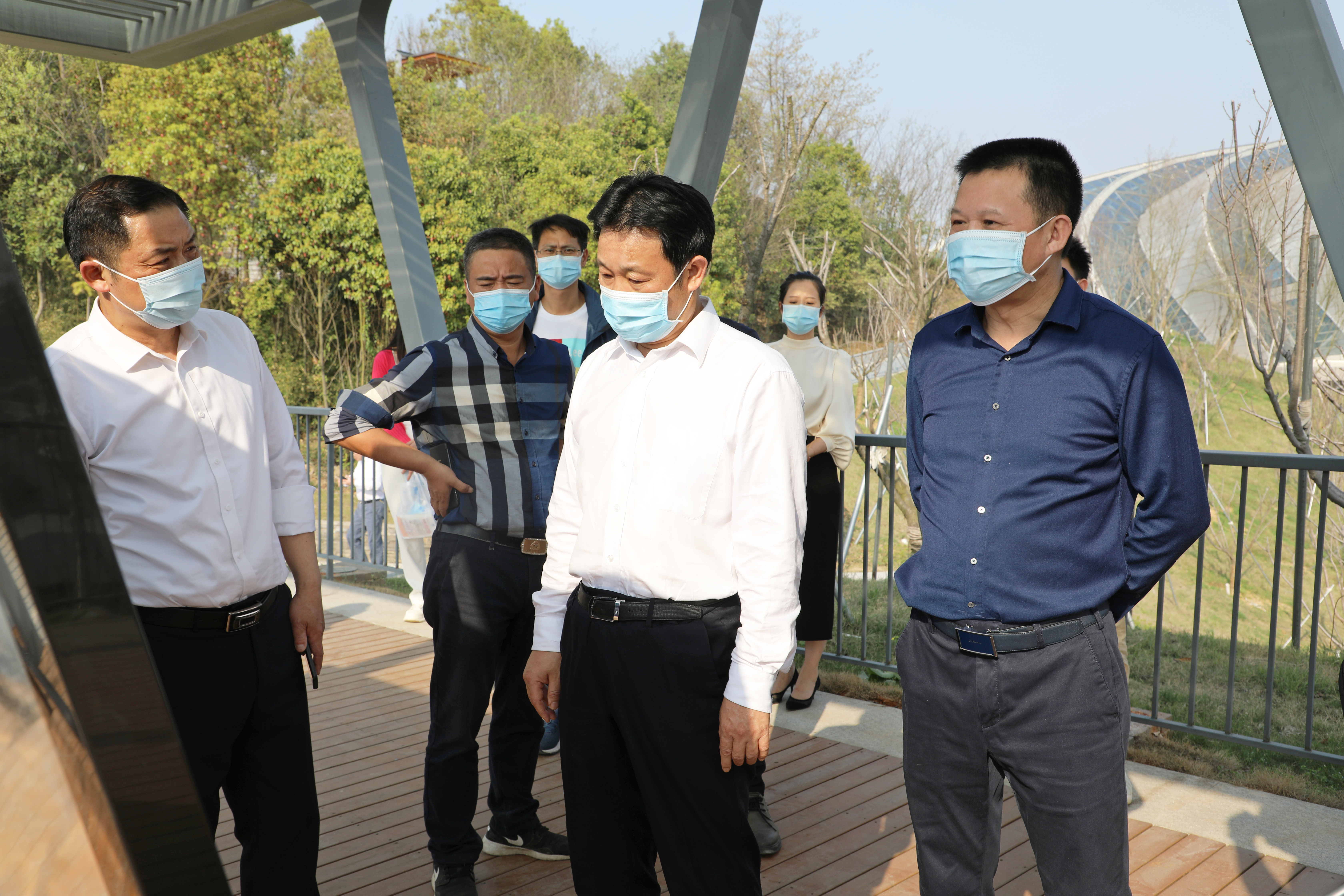 3月15日，市委副書記、湖南省第十四屆運動會，第十一屆殘疾人運動會岳陽市籌備委員會執(zhí)行主任李摯調研第十四屆省運會部分場館建設項目。.jpg